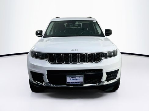 Used 2023 Jeep Grand Cherokee L Laredo AWD/4WD image 2