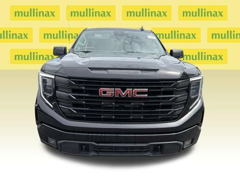 Used 2024 GMC Sierra 1500 Elevation AWD/4WD image 2