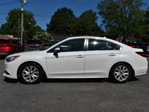 Used 2016 Subaru Legacy 2.5i Premium AWD/4WD image 3