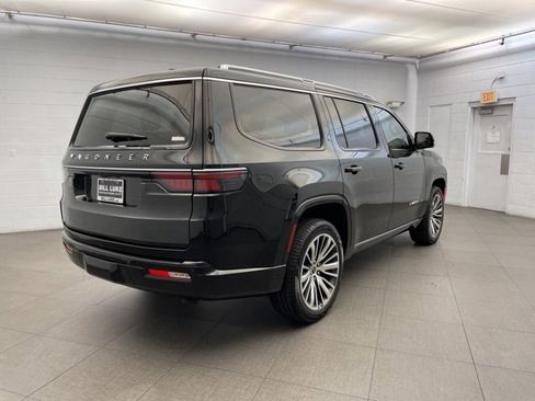 New 2025 Jeep Wagoneer Series II image 4