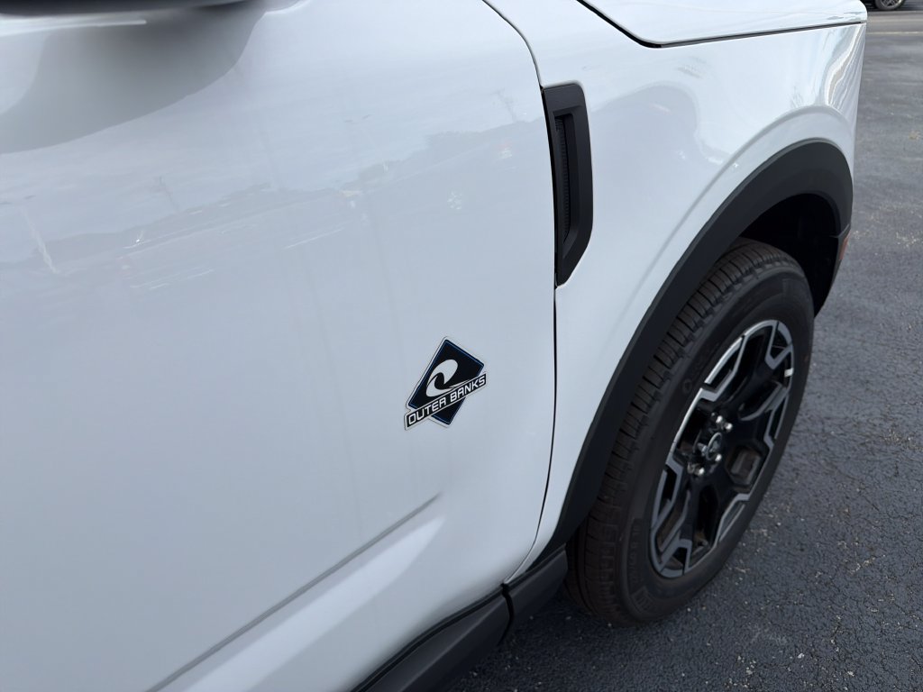 Used 2025 Ford Bronco Sport Outer Banks AWD/4WD image 14