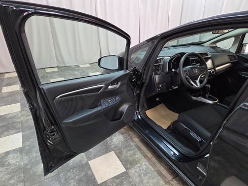 Used 2019 Honda Fit EX image 11