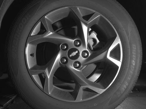 Used 2025 Chevrolet Trax LT w/ LT Convenience Package FWD image 14