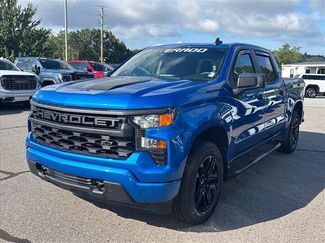 Certified 2022 Chevrolet Silverado 1500 Custom w/ Rally Edition AWD/4WD video 3
