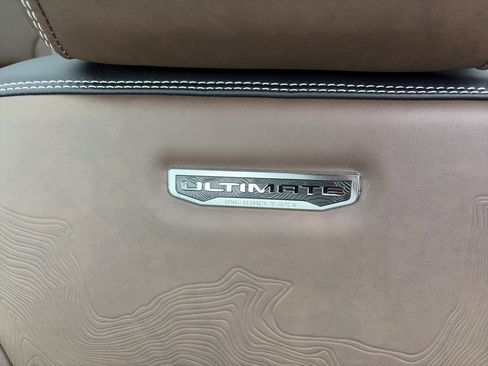 Used 2026 GMC Acadia Denali Ultimate w/ LPO, Floor Liner Package image 27