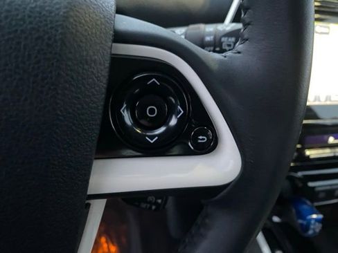 Used 2016 Toyota Prius Four image 20