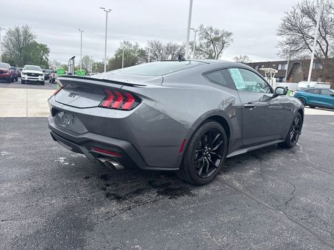 Used 2025 Ford Mustang GT Premium RWD image 8