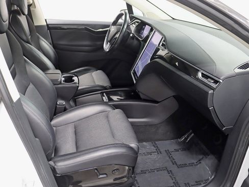 Used 2016 Tesla Model X AWD/4WD image 32