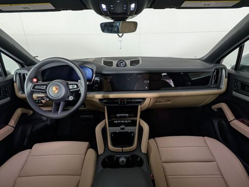 Certified 2026 Porsche Cayenne Coupe AWD/4WD image 19