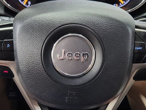 Used 2022 Jeep Grand Cherokee Limited RWD image 48