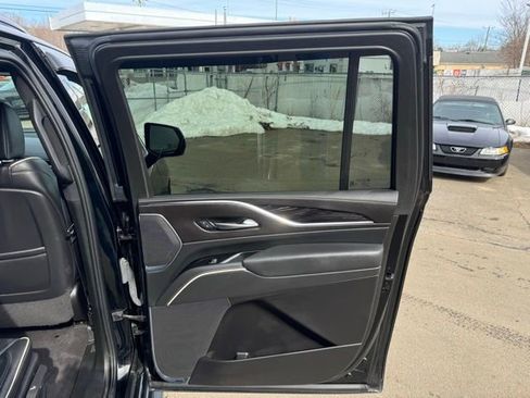 Used 2022 Cadillac Escalade ESV Sport image 16