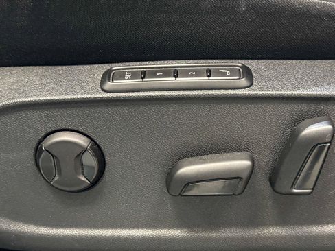 Certified 2022 Volkswagen ID.4 Pro S image 22