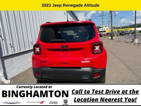 Used 2023 Jeep Renegade Altitude AWD/4WD image 7