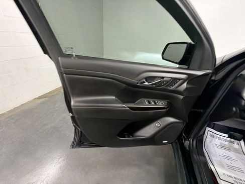Certified 2023 GMC Acadia AT4 w/ Technology Package AWD/4WD image 22