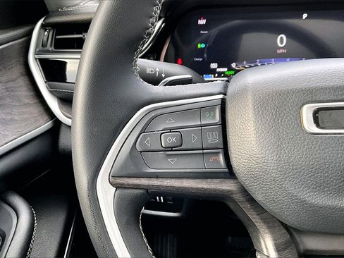 Used 2024 Jeep Grand Cherokee Limited 4xe image 30