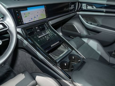 Certified 2026 Porsche Panamera GTS AWD/4WD image 20