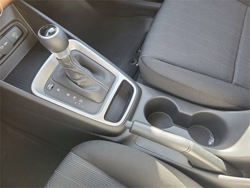 New 2026 Hyundai Venue SE image 13