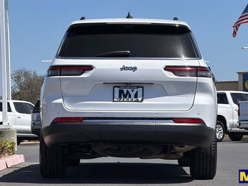 Used 2023 Jeep Grand Cherokee L Limited w/ Luxury Tech Group II AWD/4WD image 5