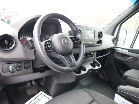 Used 2023 Mercedes-Benz Sprinter 2500 image 12