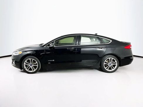 Used 2019 Ford Fusion Titanium FWD image 3