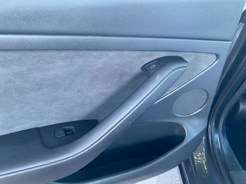 Used 2023 Tesla Model 3 Standard Range image 28