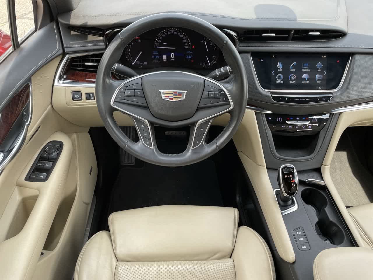 Used 2017 Cadillac XT5 Luxury w/ Driver Awareness Package AWD/4WD image 11