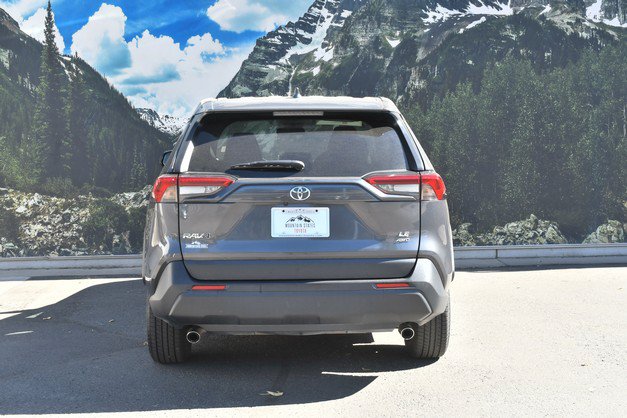 Used 2025 Toyota RAV4 LE AWD/4WD image 10