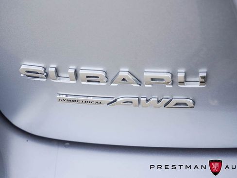 Used 2019 Subaru Impreza 2.0i Limited w/ Popular Package #2 image 4