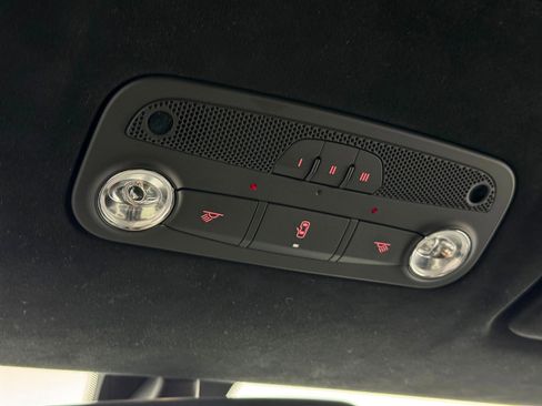 Used 2018 Lamborghini Huracan Performante image 40