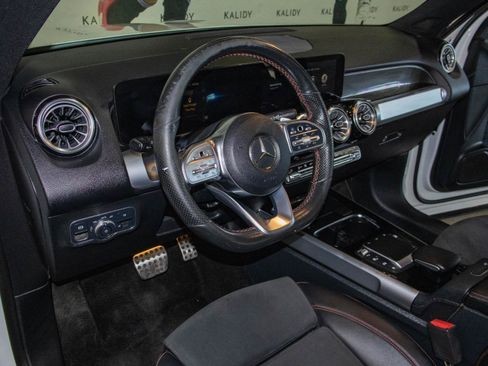 Used 2022 Mercedes-Benz GLB 250 image 5