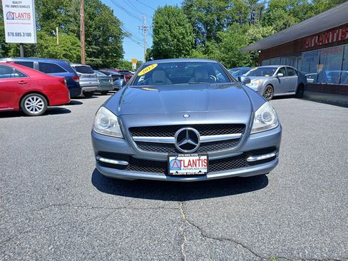 Used 2013 Mercedes-Benz SLK 250 image 2