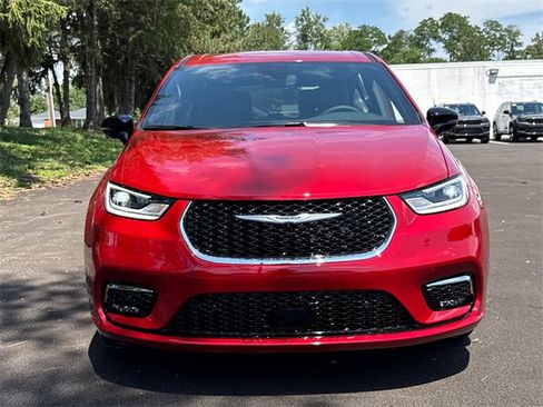 New 2026 Chrysler Pacifica Select image 35