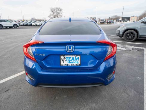Used 2017 Honda Civic EX image 5