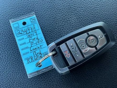 Used 2019 Ford F150 Lariat w/ Equipment Group 502A Luxury AWD/4WD image 30