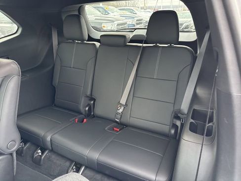 Used 2024 GMC Acadia Elevation image 19