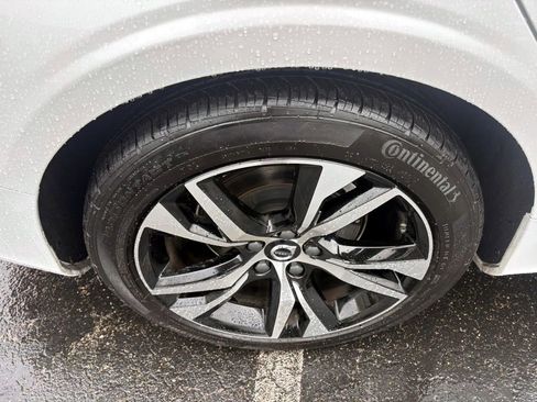 Used 2025 Volvo S60 B5 Core image 10