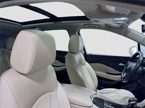 Used 2020 Buick Envision Essence w/ Experience Buick Package image 32