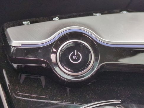 New 2024 Kia EV6 GT-Line RWD image 16