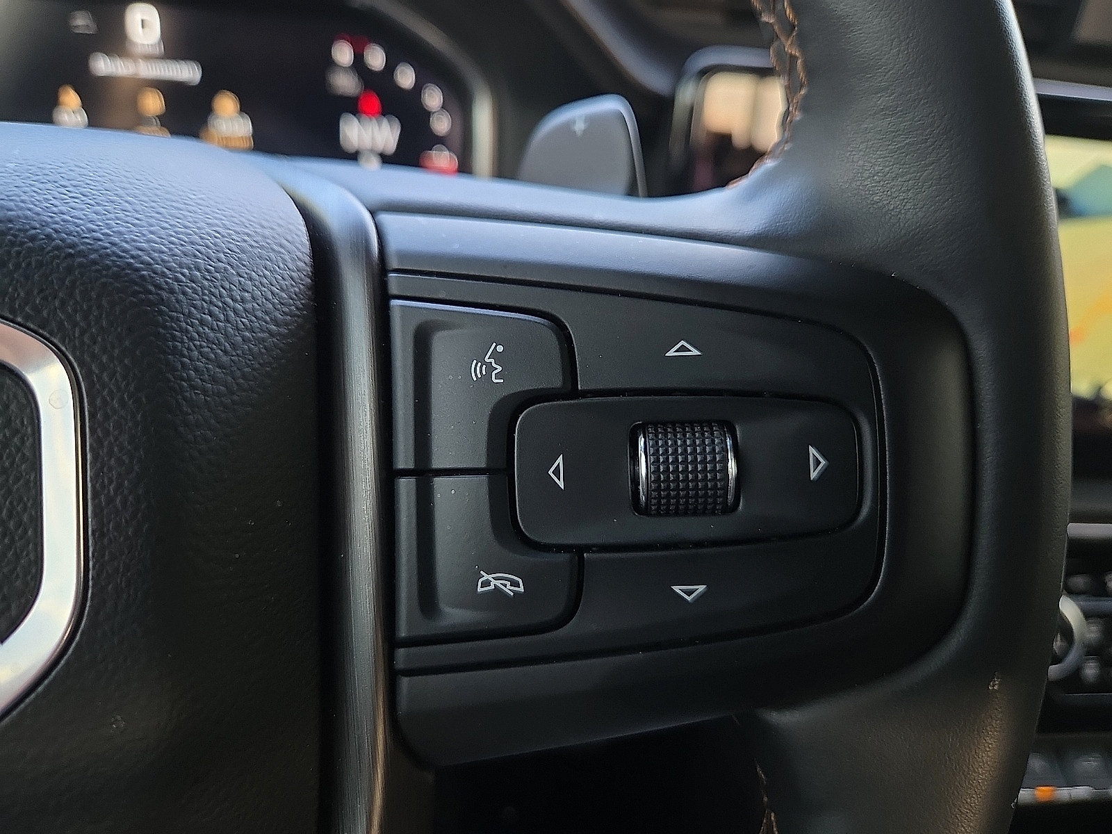 Used 2025 GMC Sierra 1500 AT4 w/ AT4 Premium Package AWD/4WD image 21