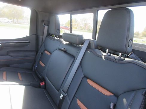 New 2026 GMC Sierra 1500 AT4 image 15