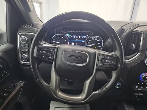 Used 2021 GMC Sierra 2500 Denali w/ Denali Ultimate Package AWD/4WD image 14