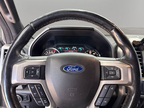 Used 2019 Ford F150 Platinum w/ Equipment Group 701A Luxury AWD/4WD image 19