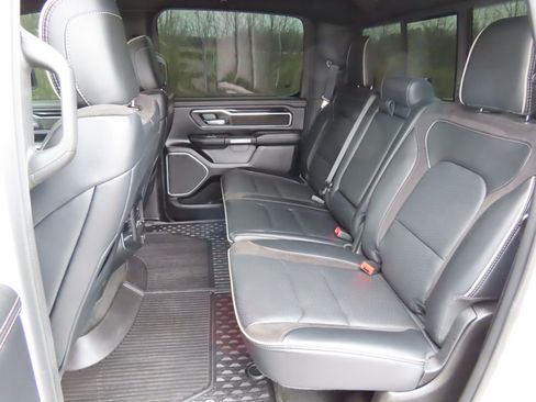 Certified 2022 RAM 1500 Laramie image 32