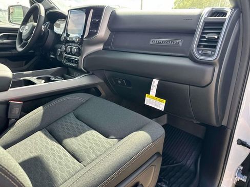 New 2026 RAM 1500 4x4 Crew Cab image 15