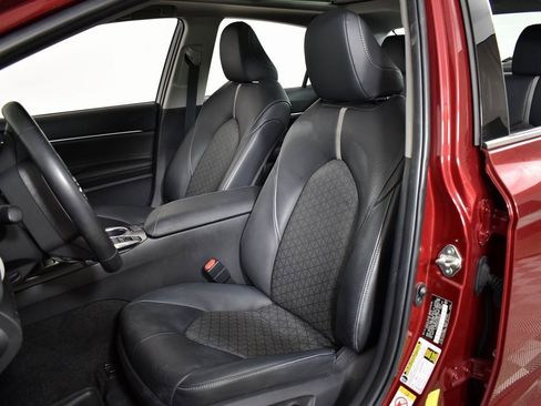 Certified 2018 Toyota Camry XSE w/ Driver Assist Package image 10