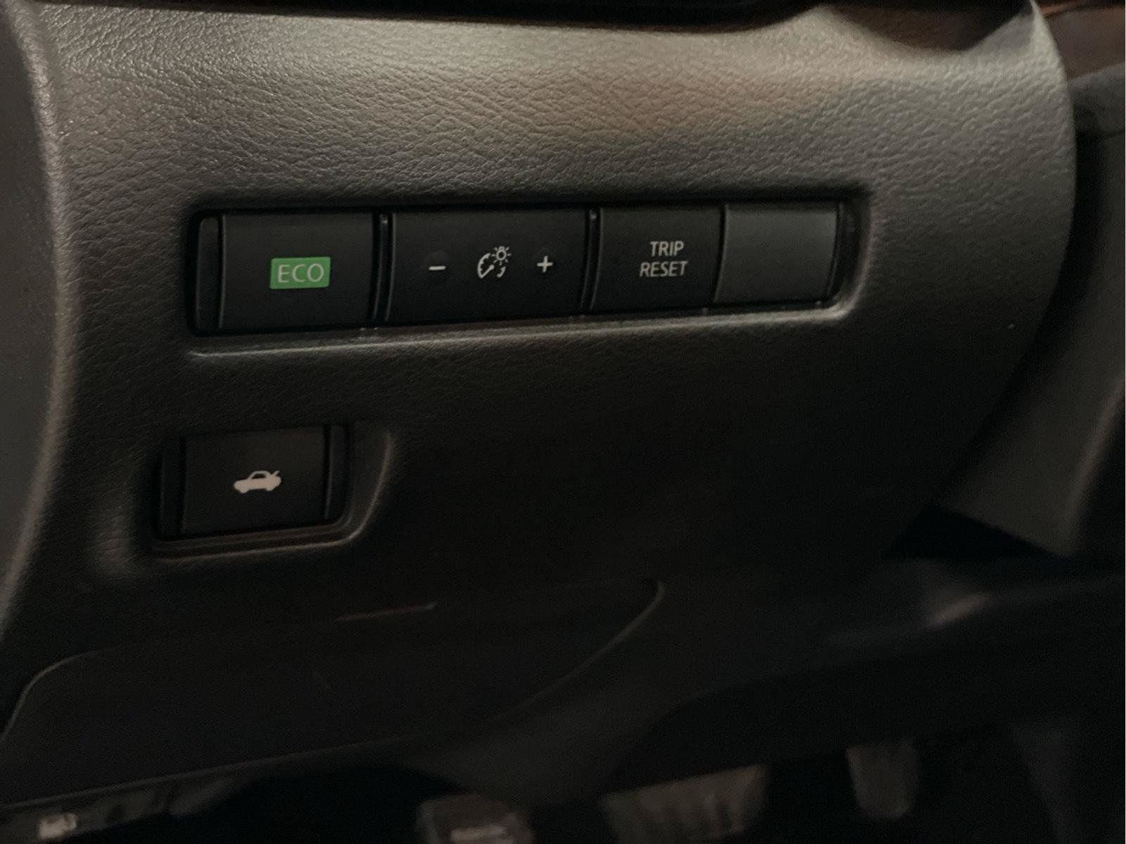 Used 2025 Nissan Sentra SV w/ All-Weather Package FWD image 18
