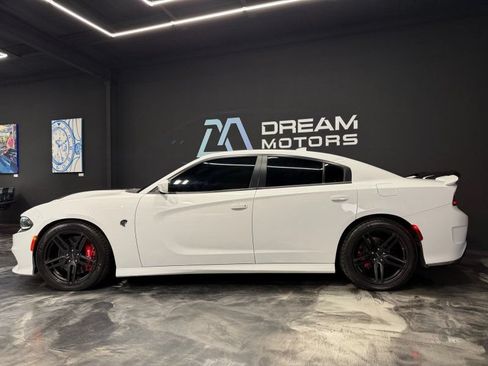 Used 2017 Dodge Charger SRT Hellcat RWD image 8