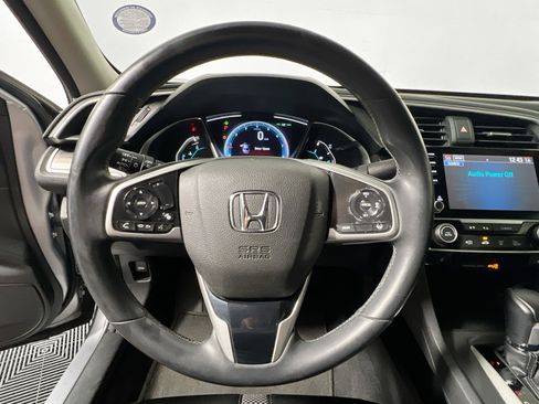 Used 2020 Honda Civic EX image 17