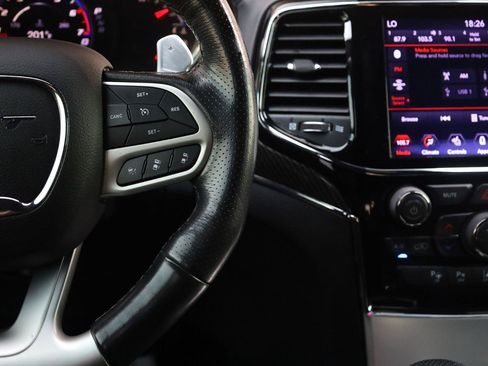 Used 2020 Jeep Grand Cherokee SRT AWD/4WD image 32
