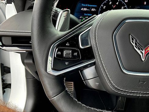 Used 2023 Chevrolet Corvette Stingray Premium Conv w/ Z51 Performance Package image 7